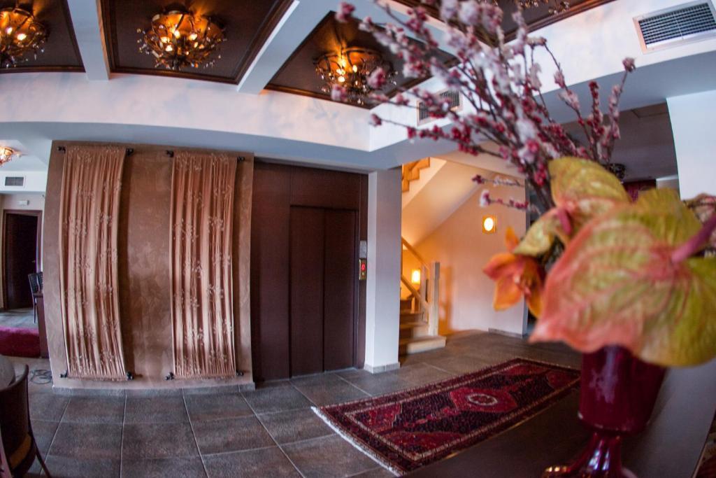 Titagion Hotel Пластірас Екстер'єр фото
